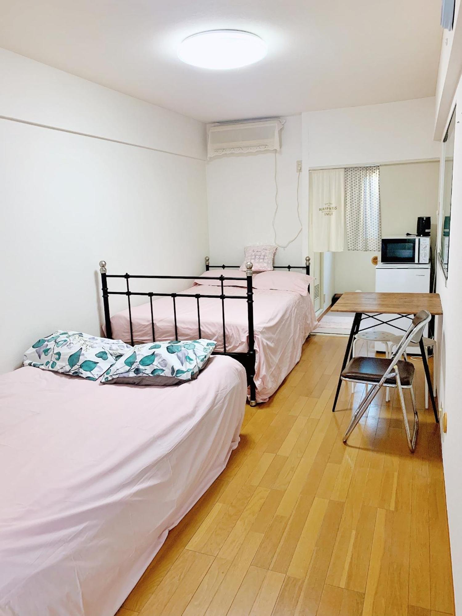 Ikebukuro Center# Ikebukuro 9min Walk#池袋中心地带# 池袋车站步行9分# 高速无限制wifi #设施齐全 安静整洁201 Apartment